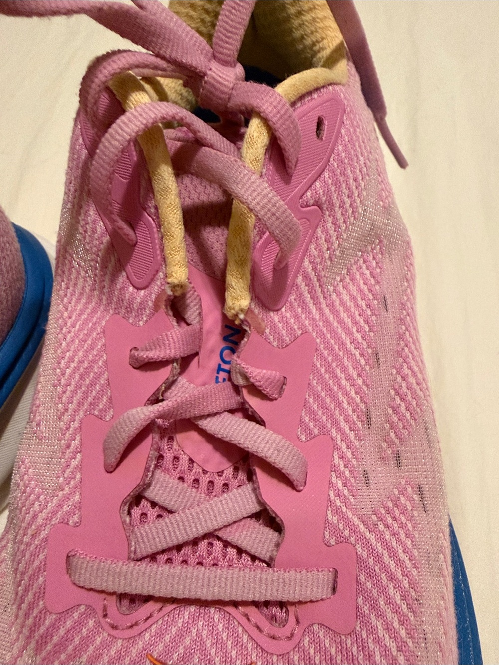 Hoka Clifton 9 Running Shoes Cyclamen/Sweet Lilac sz 9D - Picture 12 of 12